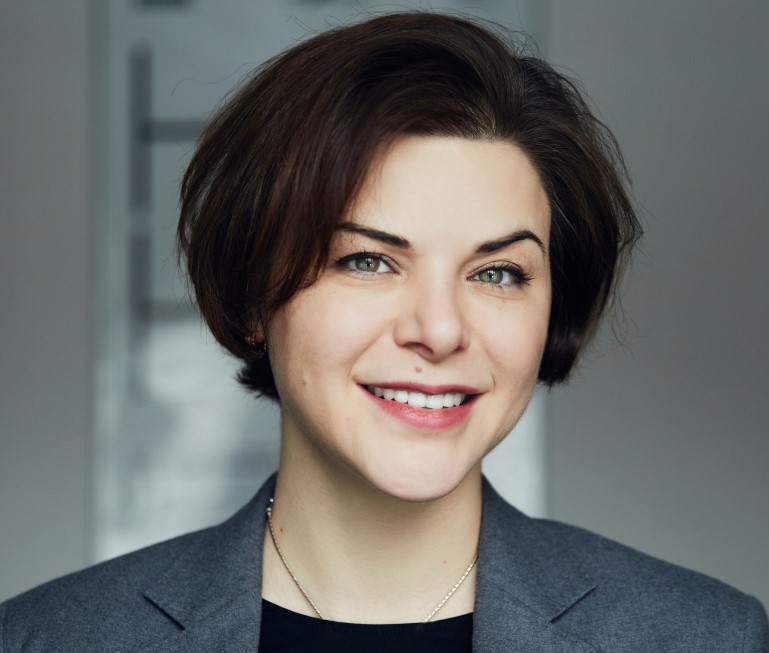 Анна Ялова
